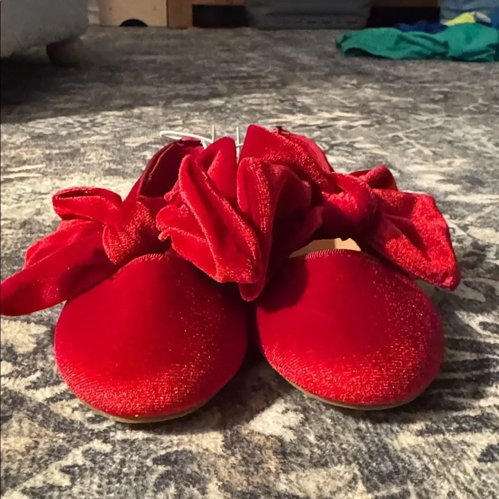 NWT Old Navy Toddler Velvet Shoes